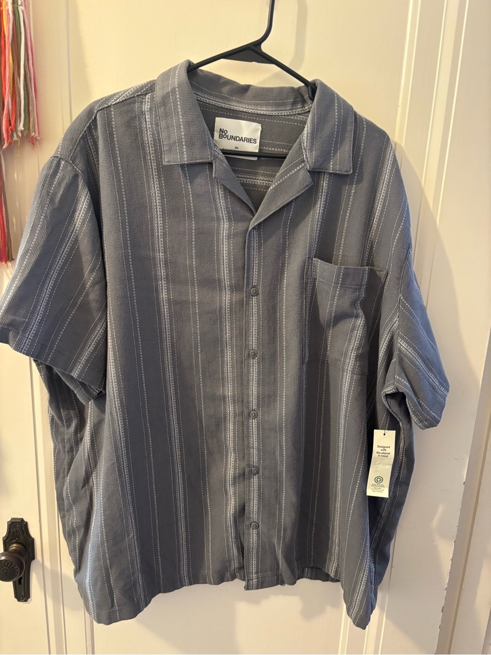 No Boundaries Men's Blue-Gray Short-Sleeve Button-Down Shirt
